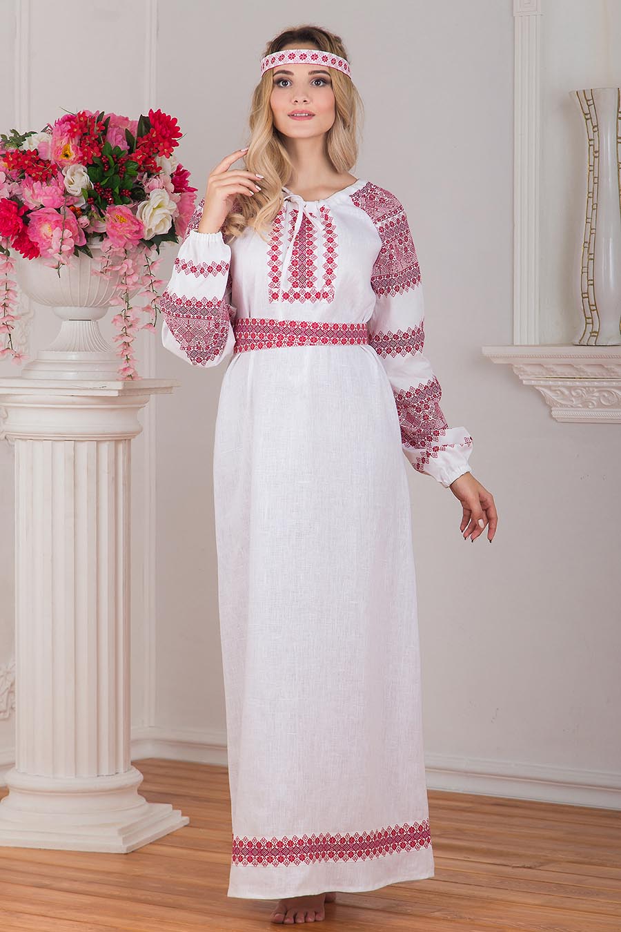 Women in Slavic costumes in Windhoek