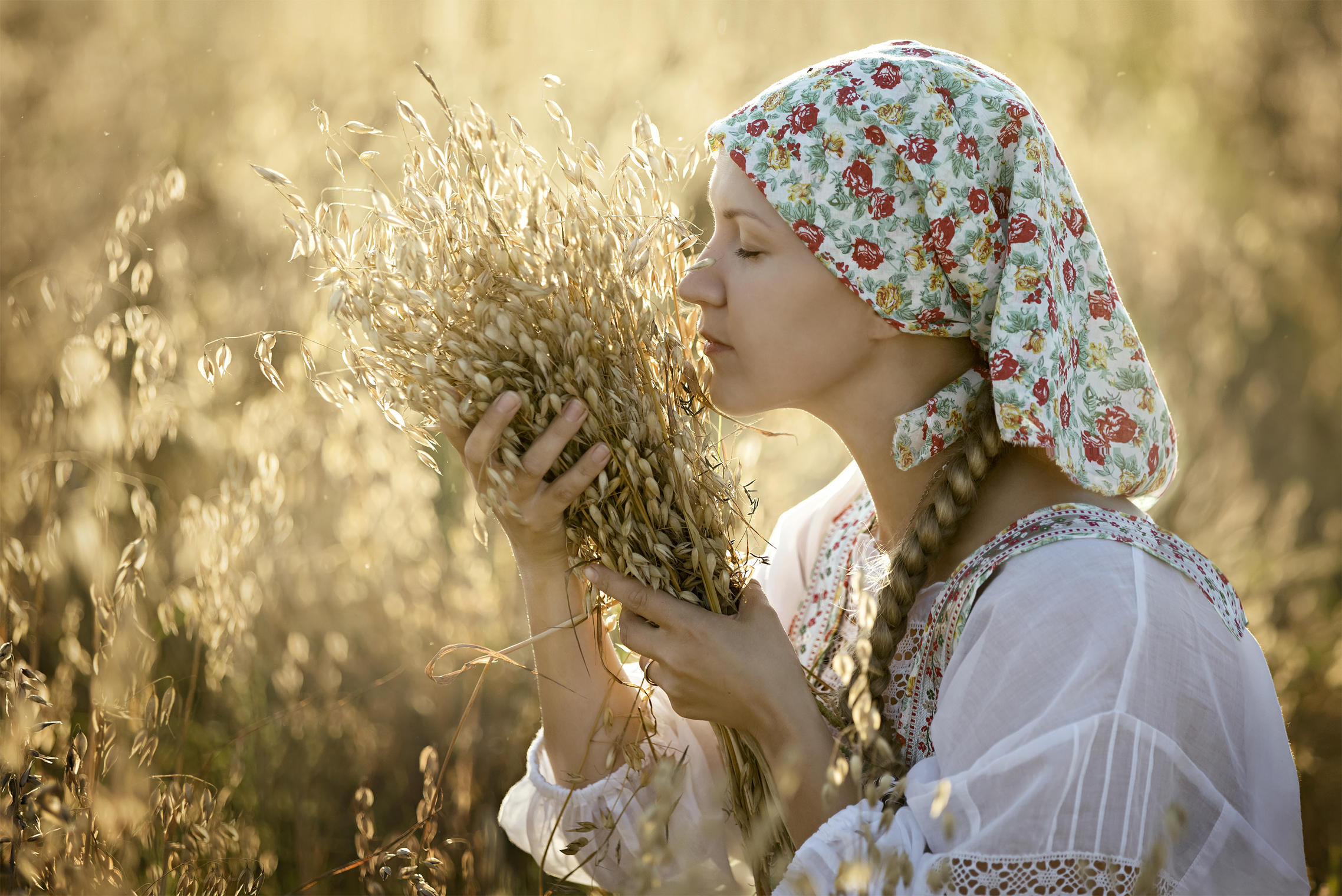 Photo Women in Slavic costumes in Windhoek