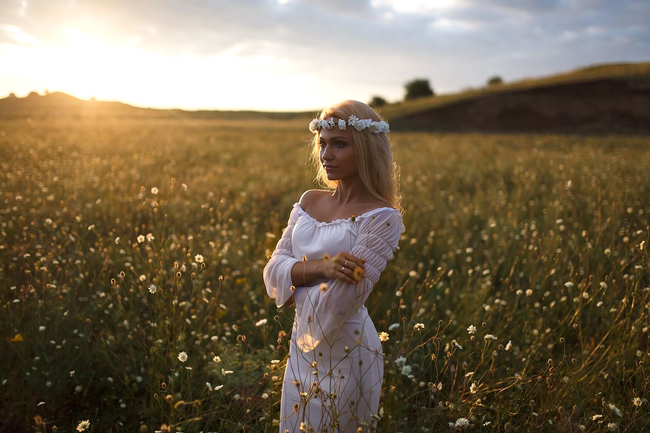 Girls in Slavic costumes in Windhoek