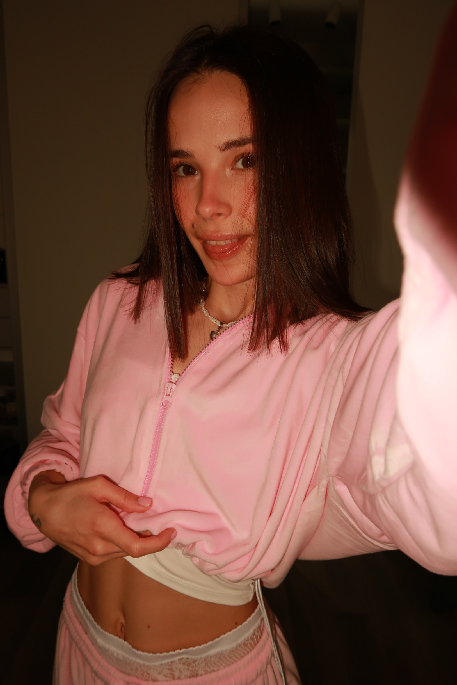 Tina brings the glow — live moments in Windhoek